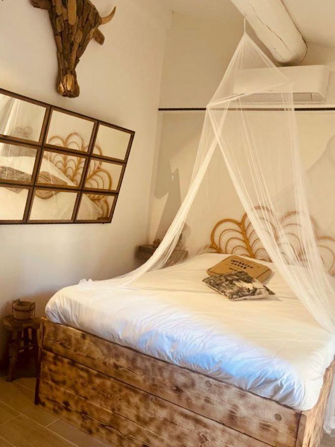 Le Cocon De Sissy Hotel Saintes-Maries-de-la-Mer Buitenkant foto