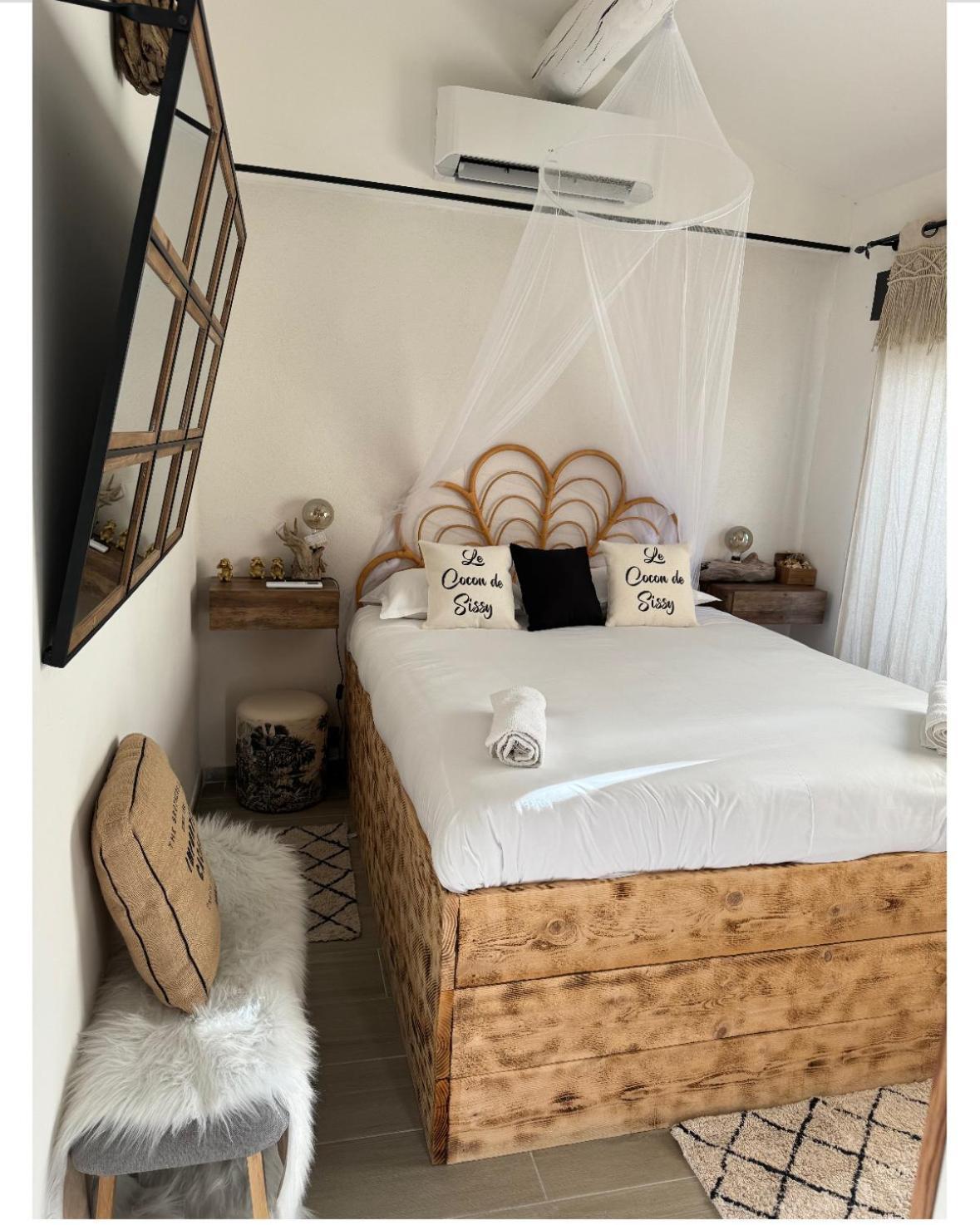 Le Cocon De Sissy Hotel Saintes-Maries-de-la-Mer Buitenkant foto
